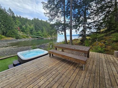 Sl 6 Whalebone Cove Rd, Quadra Island, BC 