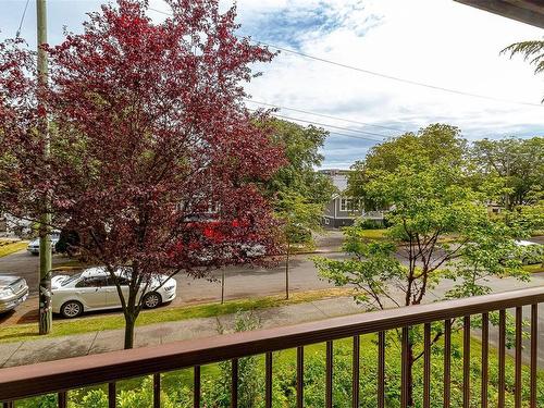 212-1655 Begbie St, Victoria, BC - Outdoor With View