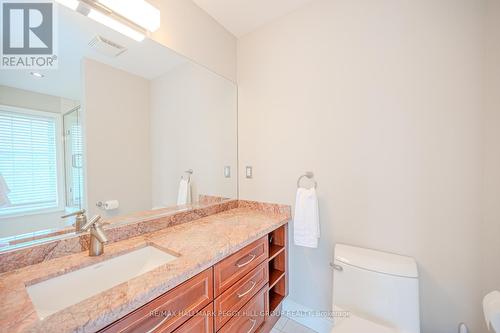 27 White Oaks Road, Barrie, ON - Indoor Photo Showing Bathroom