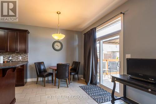 24 Hampton Ridge Drive, Belleville, ON - Indoor Photo Showing Dining Room