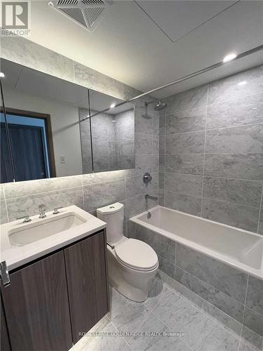 #2605 - 95 Mcmahon Drive, Toronto, ON - Indoor Photo Showing Bathroom