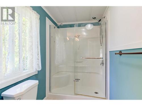 1929 Hwy 97 Street S Unit# 18, West Kelowna, BC - Indoor Photo Showing Bathroom