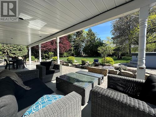 1610 Highland Drive N, Kelowna, BC - Outdoor With Deck Patio Veranda