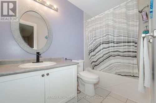 28 Benadir Avenue, Caledon, ON - Indoor Photo Showing Bathroom