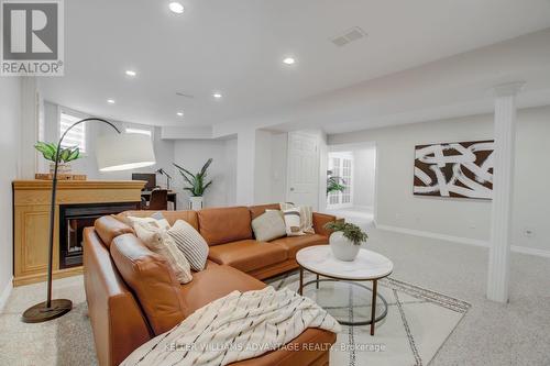 1003 Otto Drive, Cobourg, ON - Indoor Photo Showing Living Room