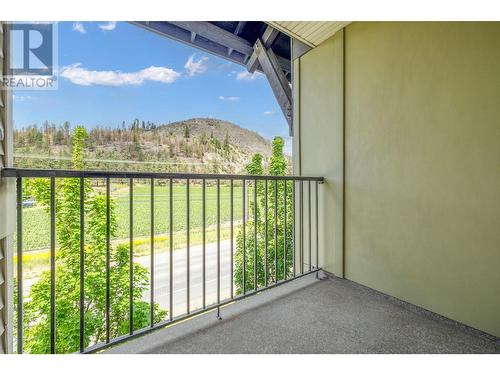 1477 Glenmore Road N Unit# 201B, Kelowna, BC - Outdoor With Exterior