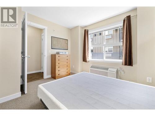 1477 Glenmore Road N Unit# 201B, Kelowna, BC - Indoor Photo Showing Bedroom