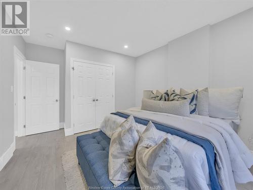 1331 Victoria Avenue, Windsor, ON - Indoor Photo Showing Bedroom