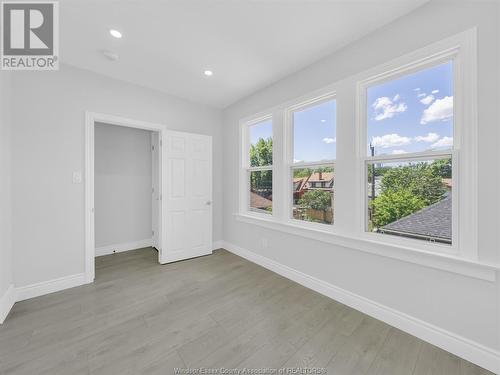 1331 Victoria Avenue, Windsor, ON - Indoor Photo Showing Other Room