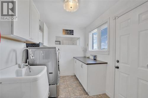 6060 Catherine Duransky Drive, Essex, ON - Indoor Photo Showing Laundry Room