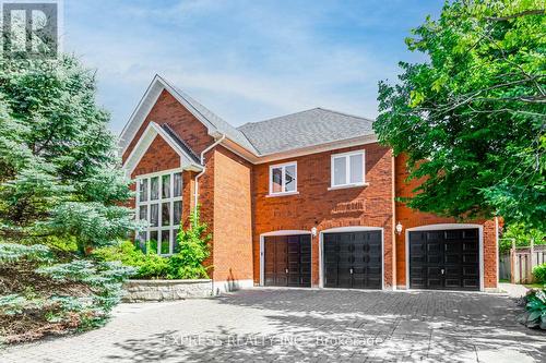 23 Vesta Drive, Richmond Hill, ON - Outdoor