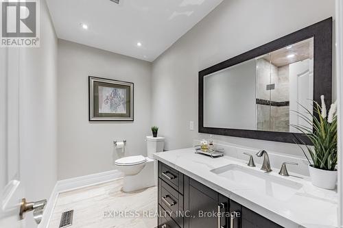 23 Vesta Drive, Richmond Hill, ON - Indoor Photo Showing Bathroom