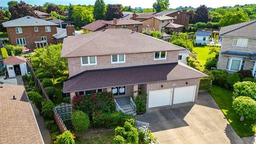 30 Pavarotti Court, Hamilton, ON - Outdoor