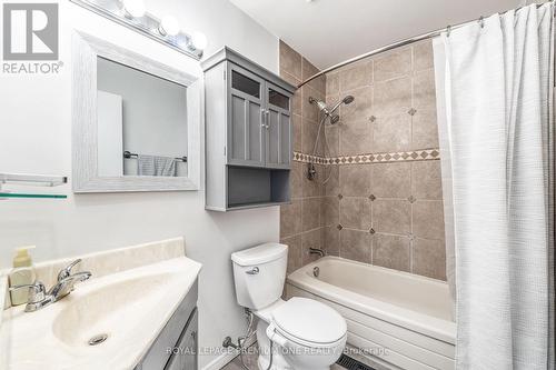 665 Foxwood Trail, Pickering, ON - Indoor Photo Showing Bathroom