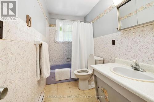 8987 Glendale Drive, Hamilton Township, ON - Indoor Photo Showing Bathroom