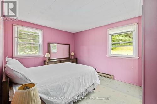 8987 Glendale Drive, Hamilton Township, ON - Indoor Photo Showing Bedroom
