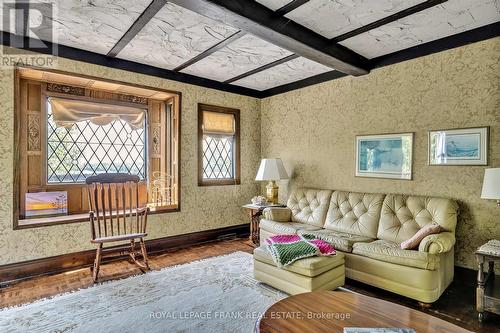 1194 Birchview Road, Douro-Dummer, ON - Indoor Photo Showing Living Room