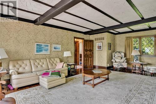 1194 Birchview Road, Douro-Dummer, ON - Indoor Photo Showing Living Room