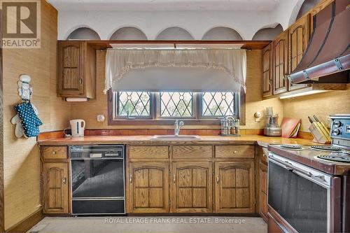 1194 Birchview Road, Douro-Dummer, ON - Indoor Photo Showing Kitchen