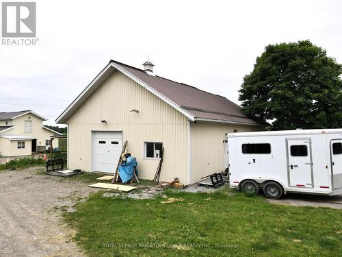 207 Slanted Road, Kawartha Lakes, ON - Outdoor With Exterior