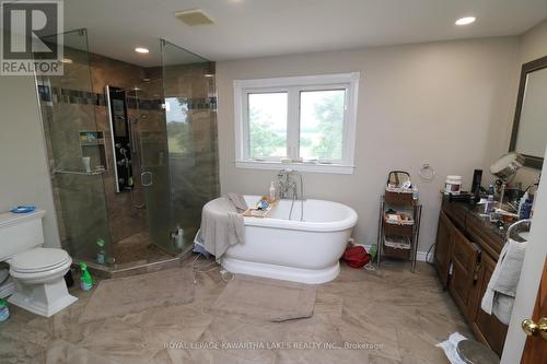 207 Slanted Road, Kawartha Lakes, ON - Indoor Photo Showing Bathroom