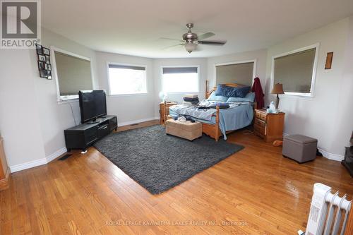 207 Slanted Road, Kawartha Lakes, ON - Indoor Photo Showing Bedroom