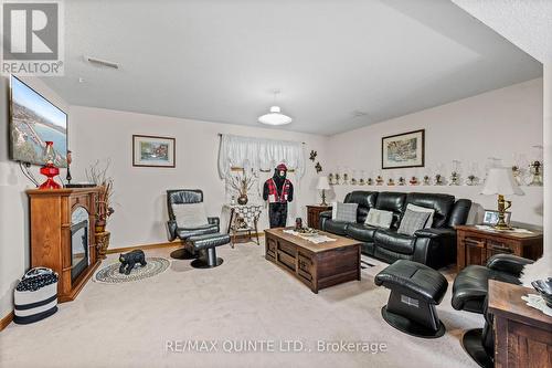 17 Huron Drive, Brighton, ON - Indoor