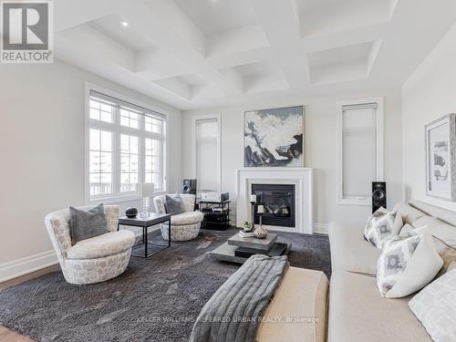 108 Burns Boulevard, King, ON - Indoor Photo Showing Living Room With Fireplace