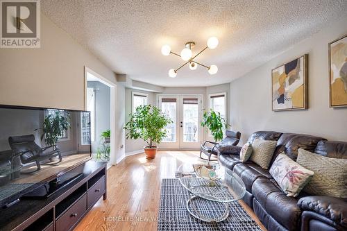 23A Wilson Street, Markham, ON - Indoor Photo Showing Living Room