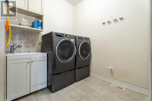 149 Shephard Avenue, New Tecumseth, ON - Indoor Photo Showing Laundry Room