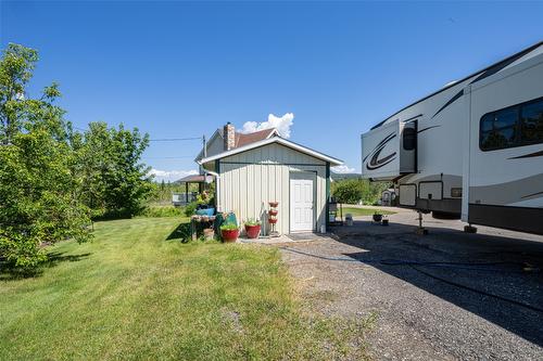 9255 Firehall Frontage Road, Salmon Arm, BC - Outdoor