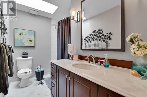 1733 Blakely Drive, Cornwall, ON - Indoor Photo Showing Bathroom