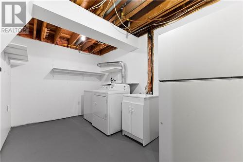 58 Frontenac Crescent, Deep River, ON - Indoor Photo Showing Laundry Room