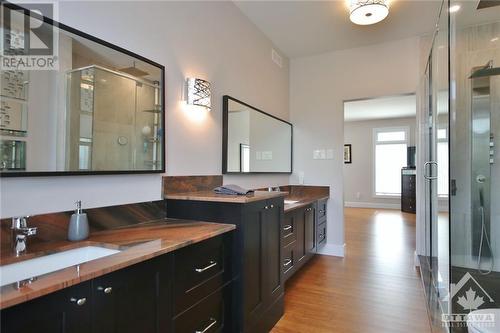 896 Corktown Road, Merrickville, ON - Indoor Photo Showing Bathroom