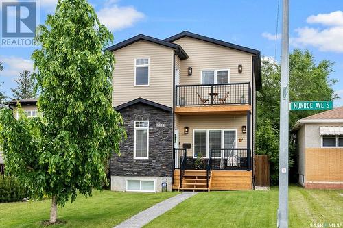 1625 Munroe Avenue, Saskatoon, SK - Outdoor With Balcony With Deck Patio Veranda