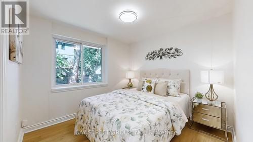 17 North Hills Terrace, Toronto, ON - Indoor Photo Showing Bedroom