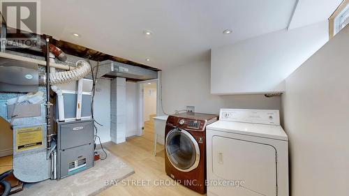 17 North Hills Terrace, Toronto, ON - Indoor Photo Showing Laundry Room