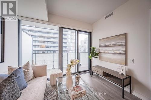 1208 - 161 Roehampton Avenue, Toronto, ON - Indoor