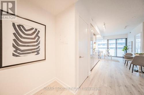 1208 - 161 Roehampton Avenue, Toronto, ON - Indoor