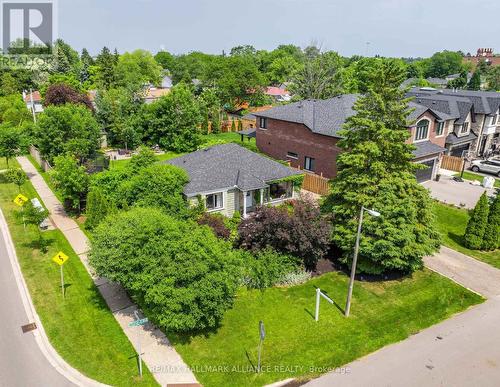 1089 Churchill Avenue, Oakville, ON - Outdoor