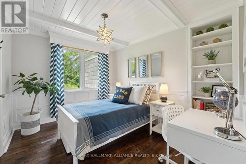 1089 Churchill Avenue, Oakville, ON - Indoor Photo Showing Bedroom