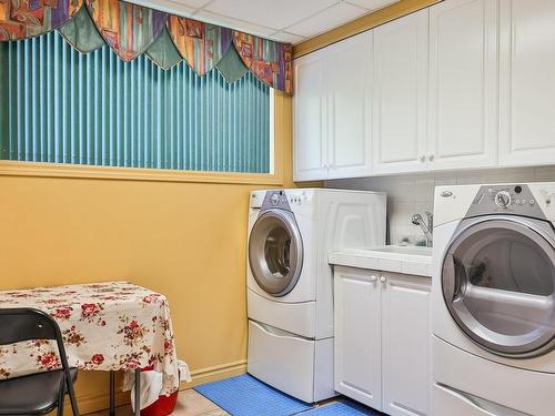 Laundry room - 274 Rue Dodier S., Thetford Mines, QC - Indoor Photo Showing Laundry Room