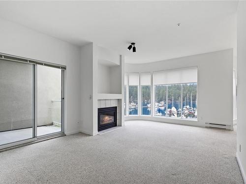 403-566 Stewart Ave, Nanaimo, BC - Indoor With Fireplace