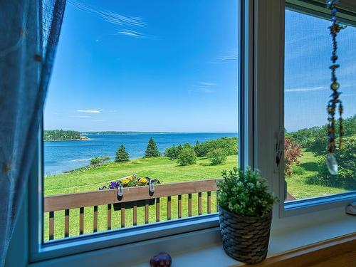 177 Corkums Island Road, Corkums Island, NS 