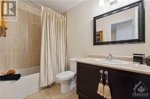 Full bathroom - 224 Macoun Circle, Ottawa, ON - Indoor Photo Showing Bathroom