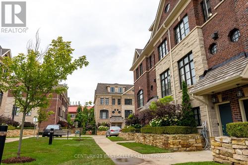 2027 Queensborough Gate, Mississauga, ON - Outdoor With Facade