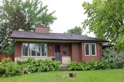 290 Kirkbridge Drive  Winnipeg, MB R3T 4Z4