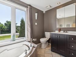 Ensuite bathroom - 