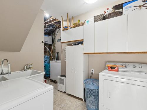 Dwelling - 229 Ch. Du Marquis, Pontiac, QC - Indoor Photo Showing Laundry Room