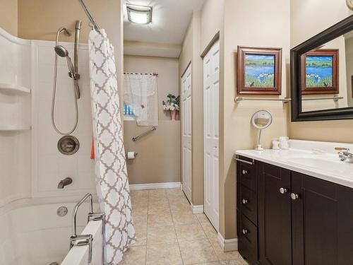 Dwelling - 229 Ch. Du Marquis, Pontiac, QC - Indoor Photo Showing Bathroom